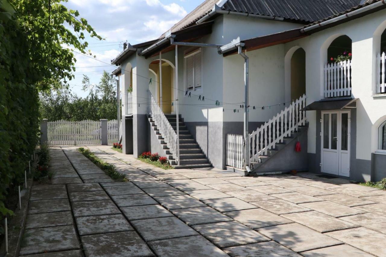 Садиба Анна - Термальні Води Косино Zapson Εξωτερικό φωτογραφία